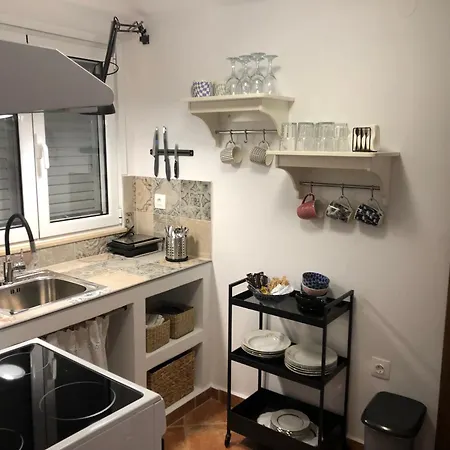 Nyaraló το μικρό σπίτι στο λιβάδι The Little House In The Meadow *