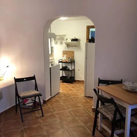 το μικρό σπίτι στο λιβάδι The Little House In The Meadow Case de vacanță